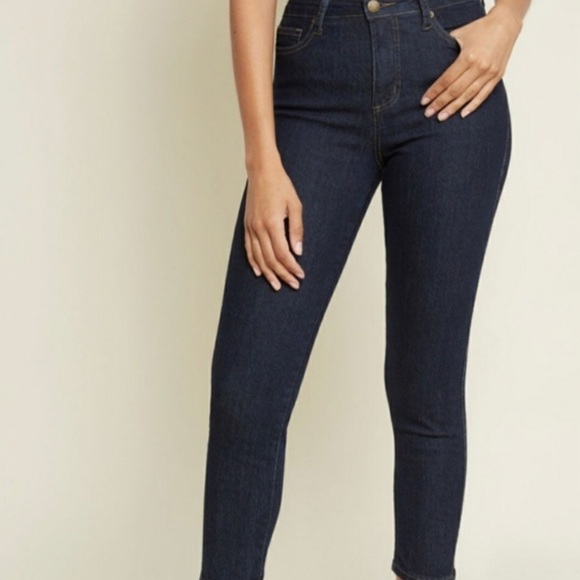 ✨Host Pick✨ ModCloth Karaoke Songstress Zipped High-Waist Ankle Jeans - Picture 3 of 9